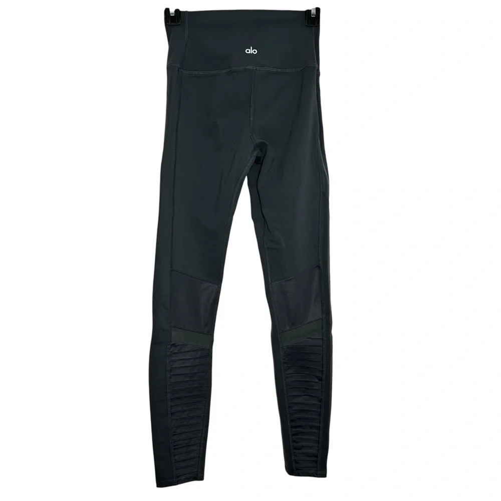ALO Yoga brand alo
